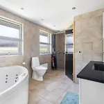 Vakantiehuis Merrit - 280m From The Sea By Interhome