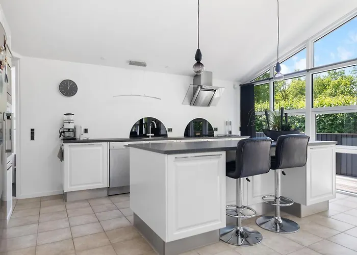 Merrit - 280m From The Sea By Interhome *