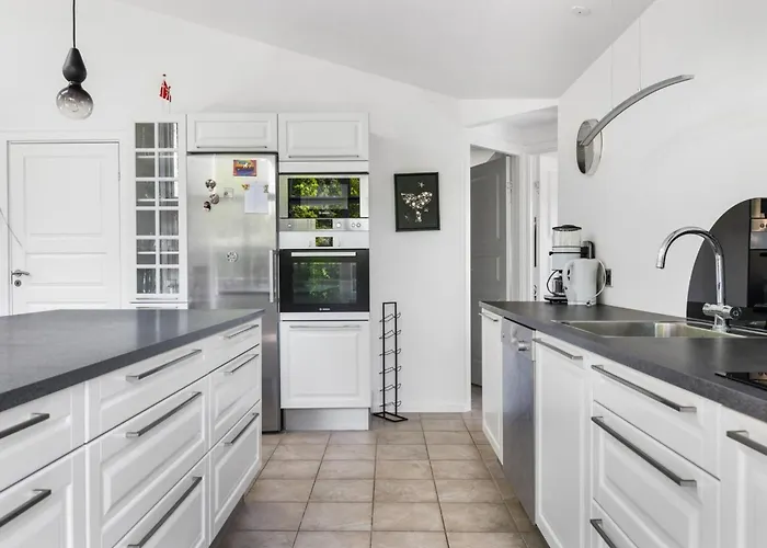 Holiday home Merrit - 280m From The Sea By Interhome *