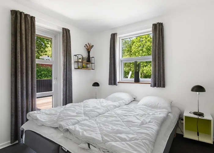 Merrit - 280m From The Sea By Interhome