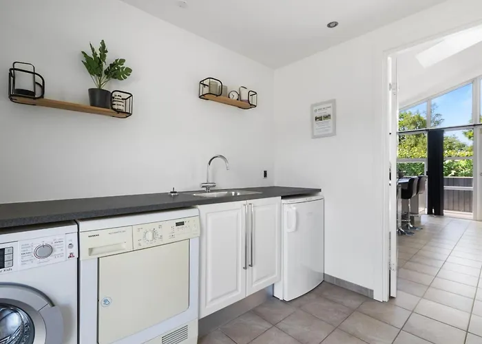 Holiday home Merrit - 280m From The Sea By Interhome Humble